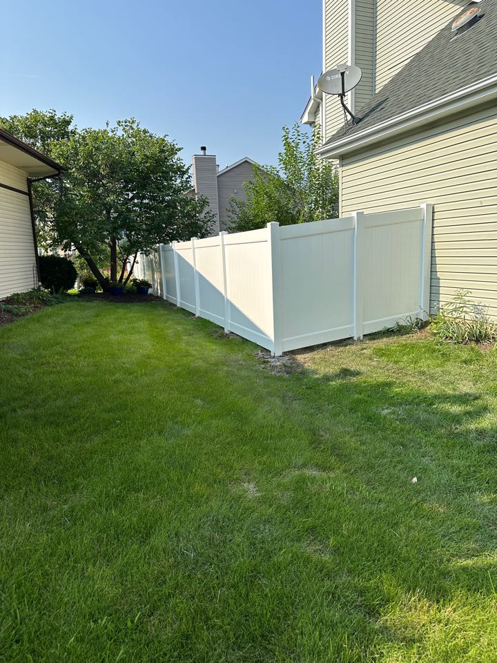 Top Rail Fence Naperville Image