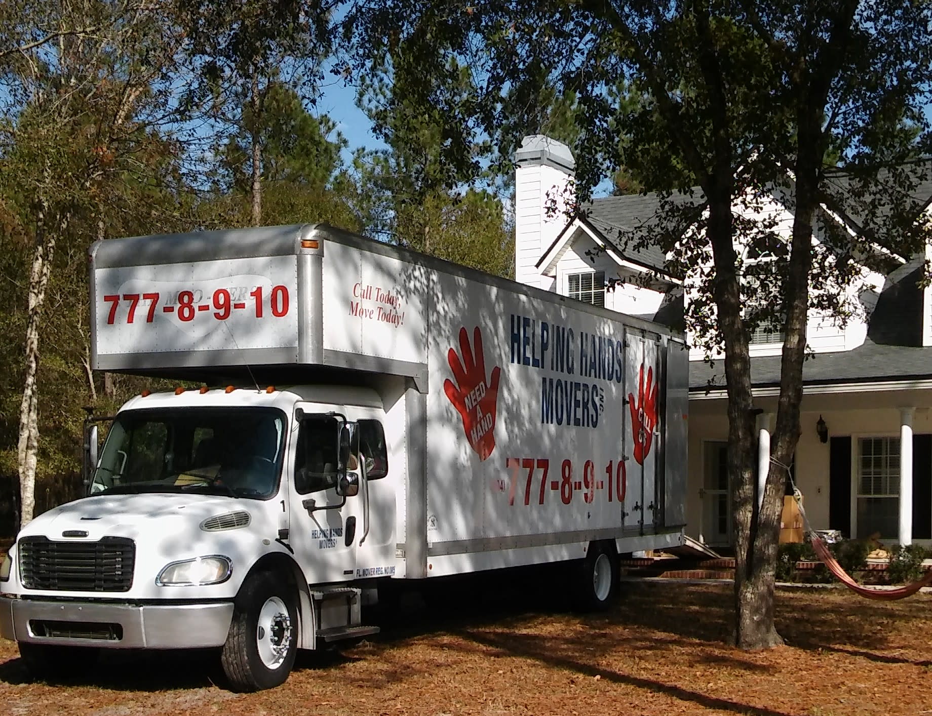 Helping Hands Movers Inc Photo