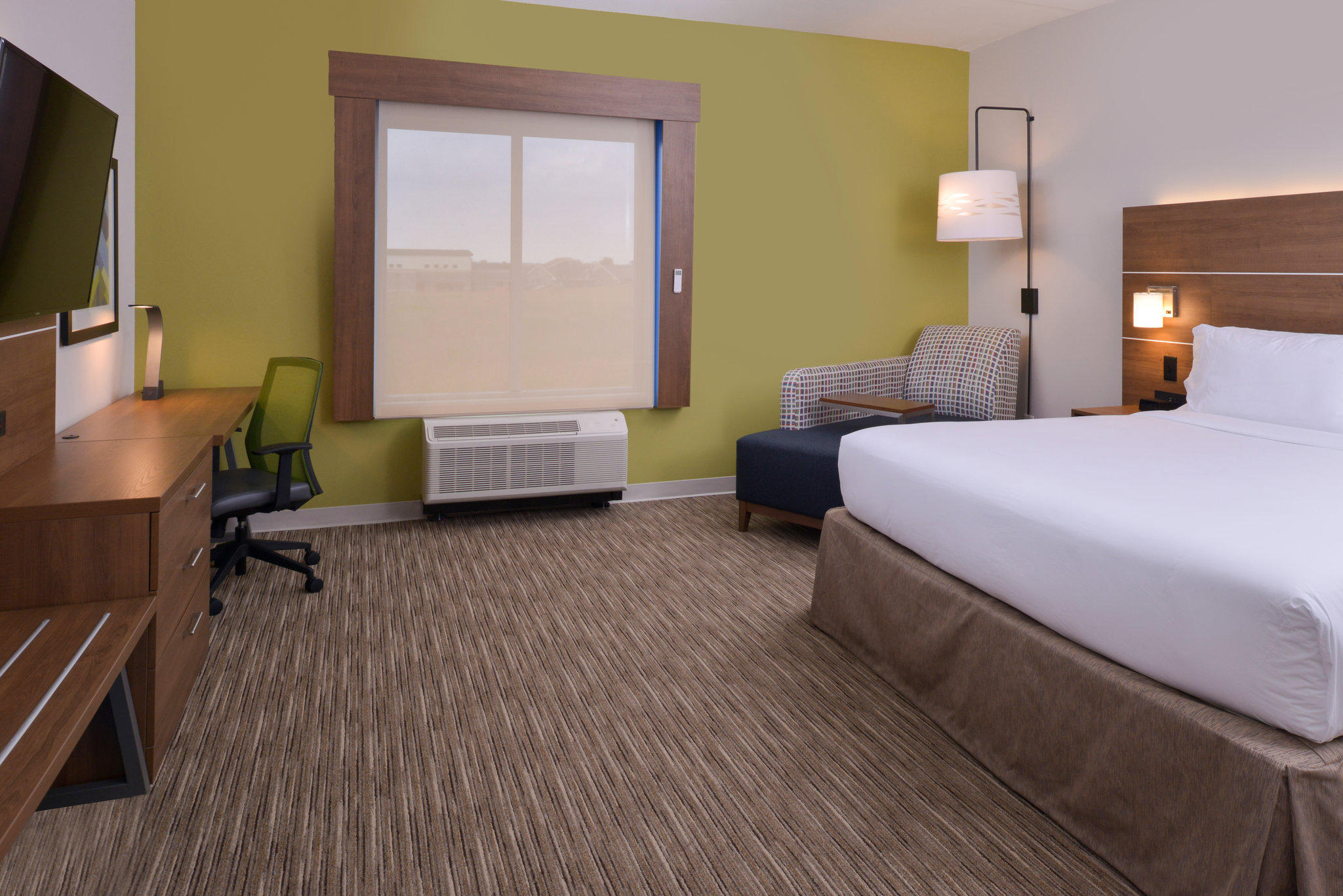 Holiday Inn Express Spring Hill Photo