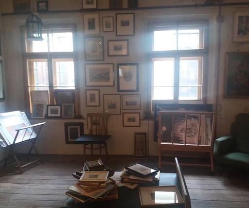 Gallery thumbnail