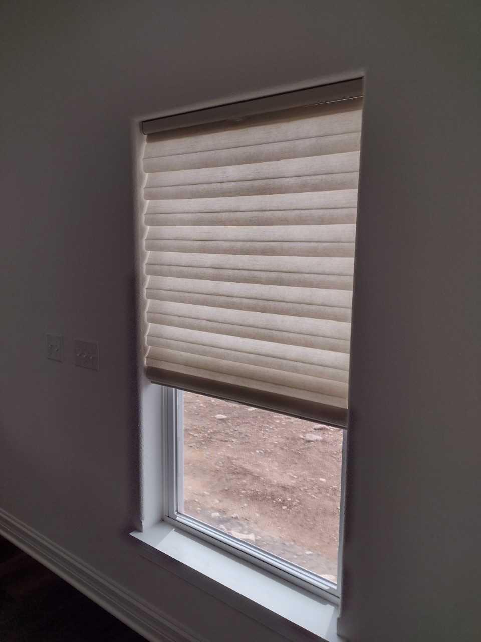 Hunter Douglas Solera Shade