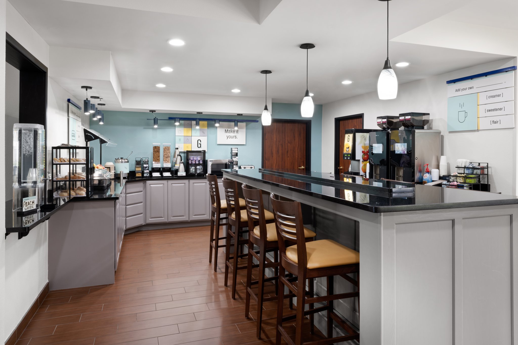 Garner Hotel Topeka West by IHG Image