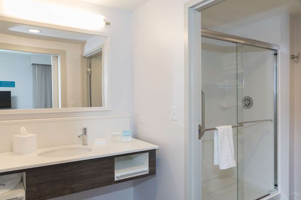 Hampton Inn & Suites Chicago Schaumburg Image