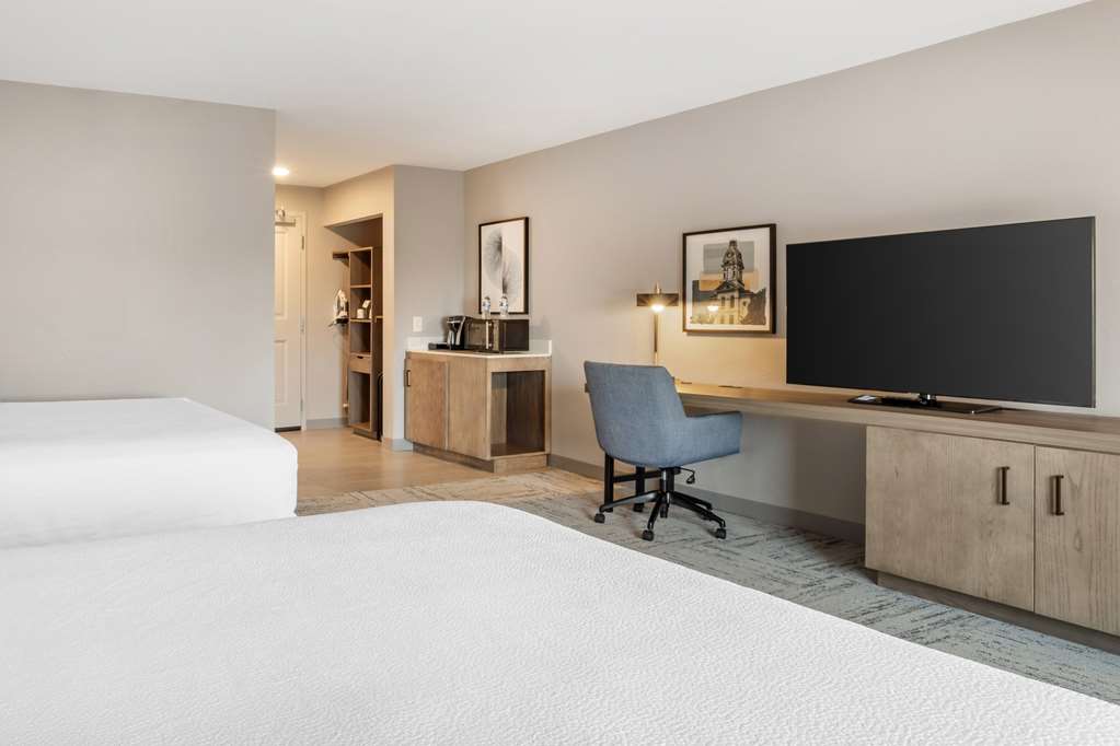 Hilton Garden Inn Charlotte/Concord Image