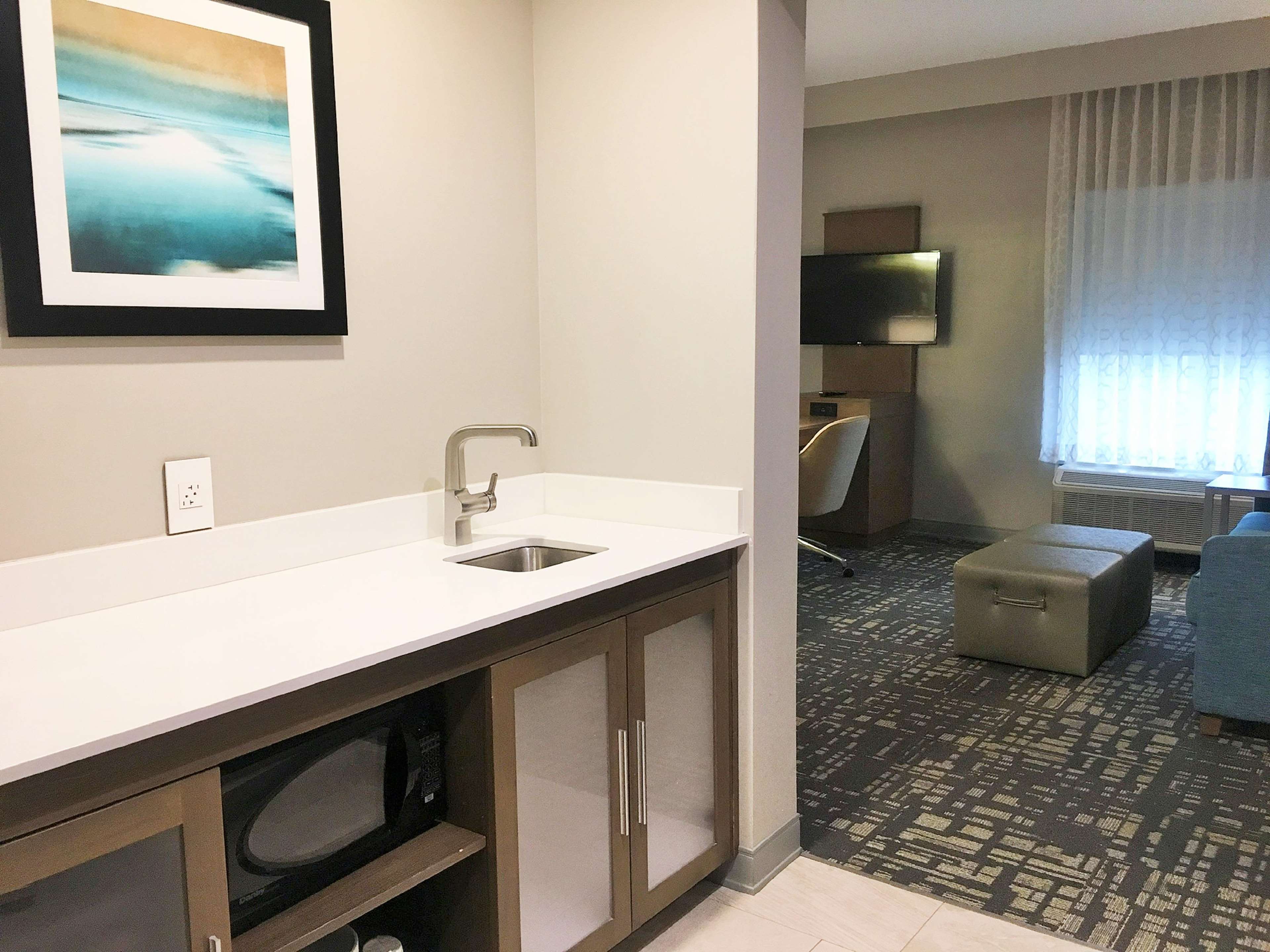 Hampton Inn & Suites Dallas-The Colony, TX Photo