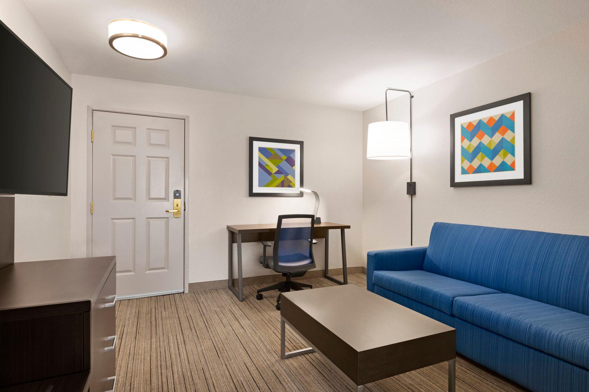 Holiday Inn Express & Suites Sarasota East - I-75 Photo