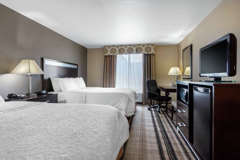 Hampton Inn Meadville Image
