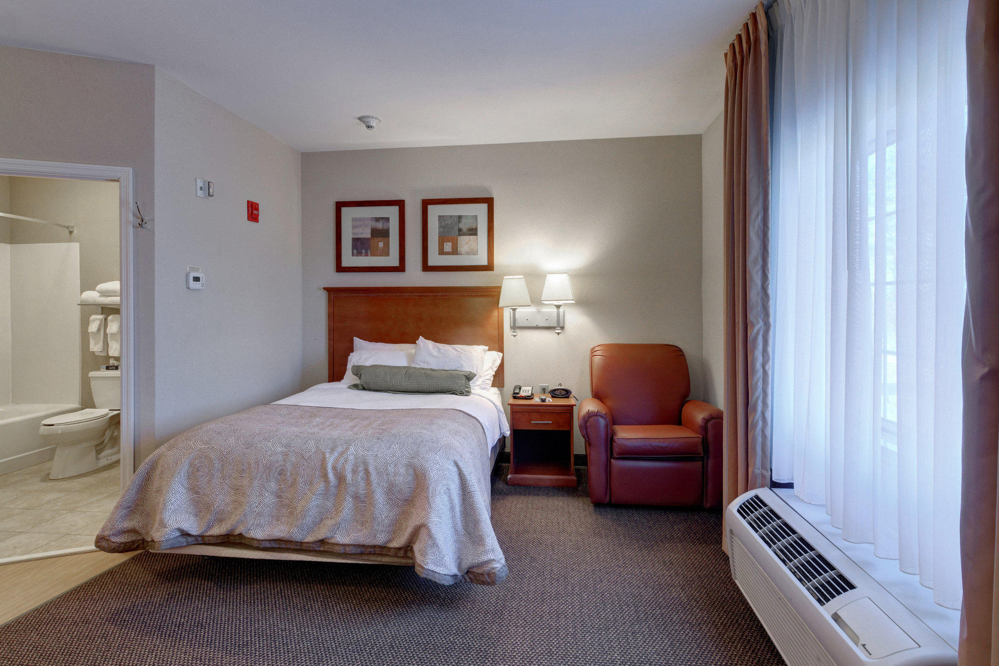 Candlewood Suites Enterprise Photo