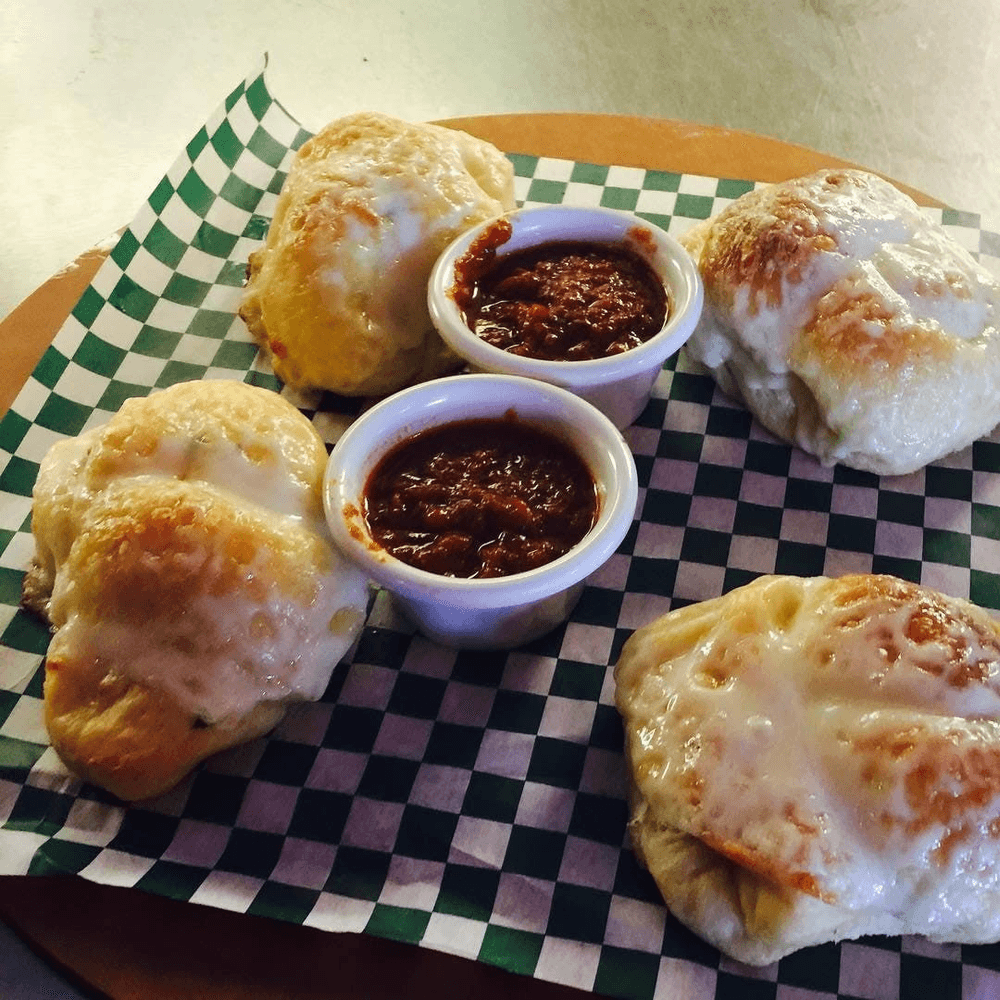 Garlic Cheese Knots