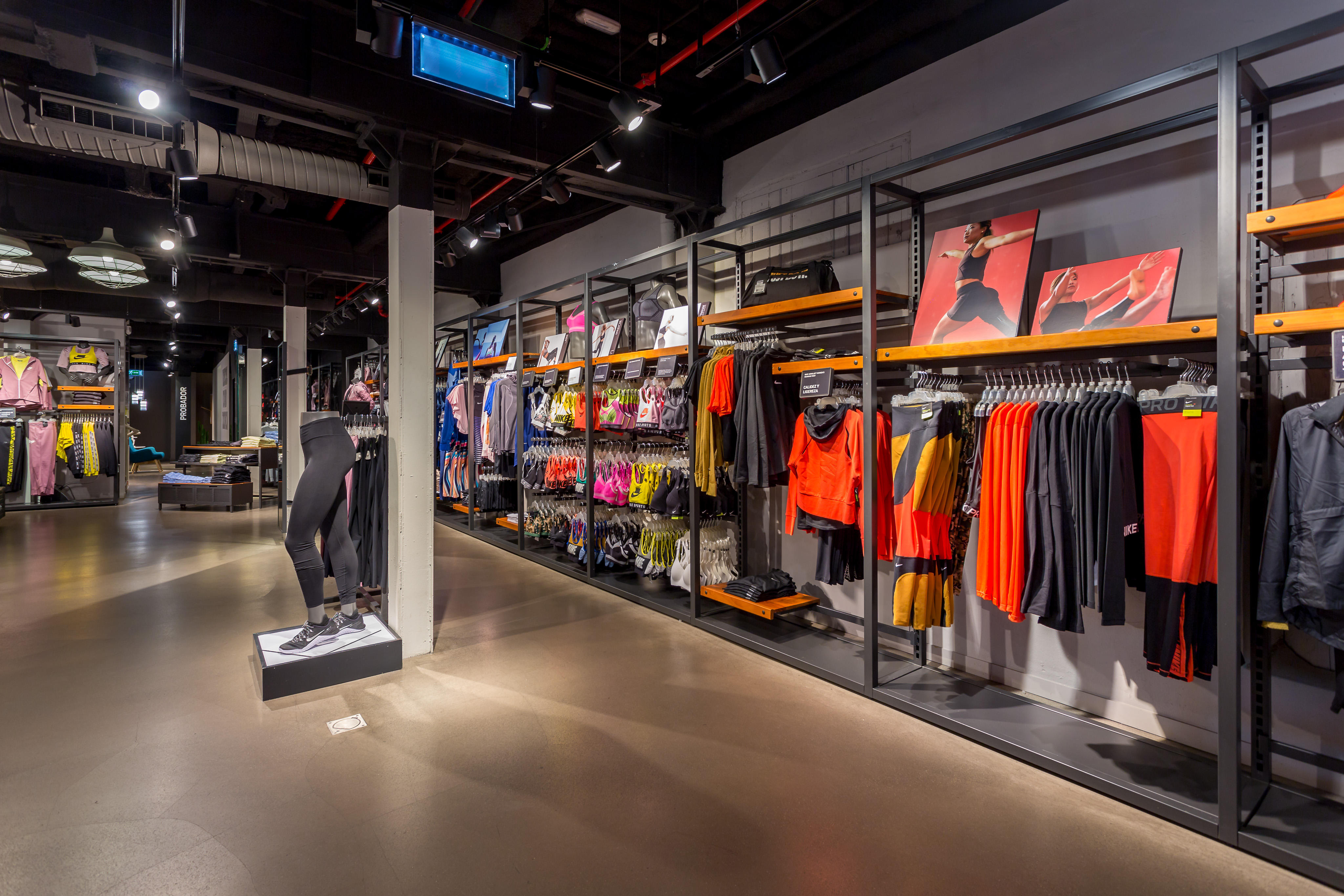 Images Nike Store Serrano