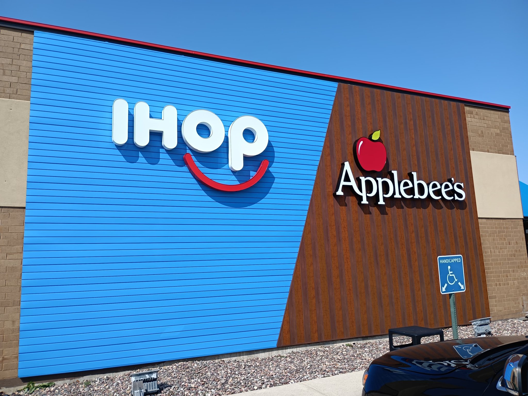 Holiday Inn Brookfield - ??milwaukee by IHG Image