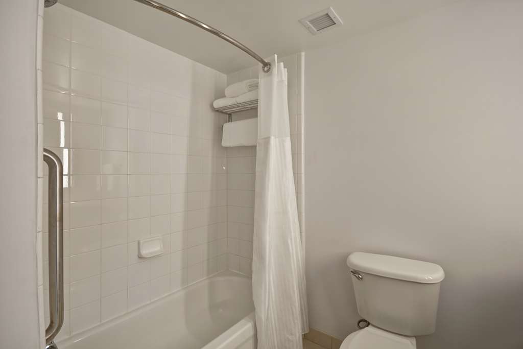 Hilton Garden Inn Panama City Image