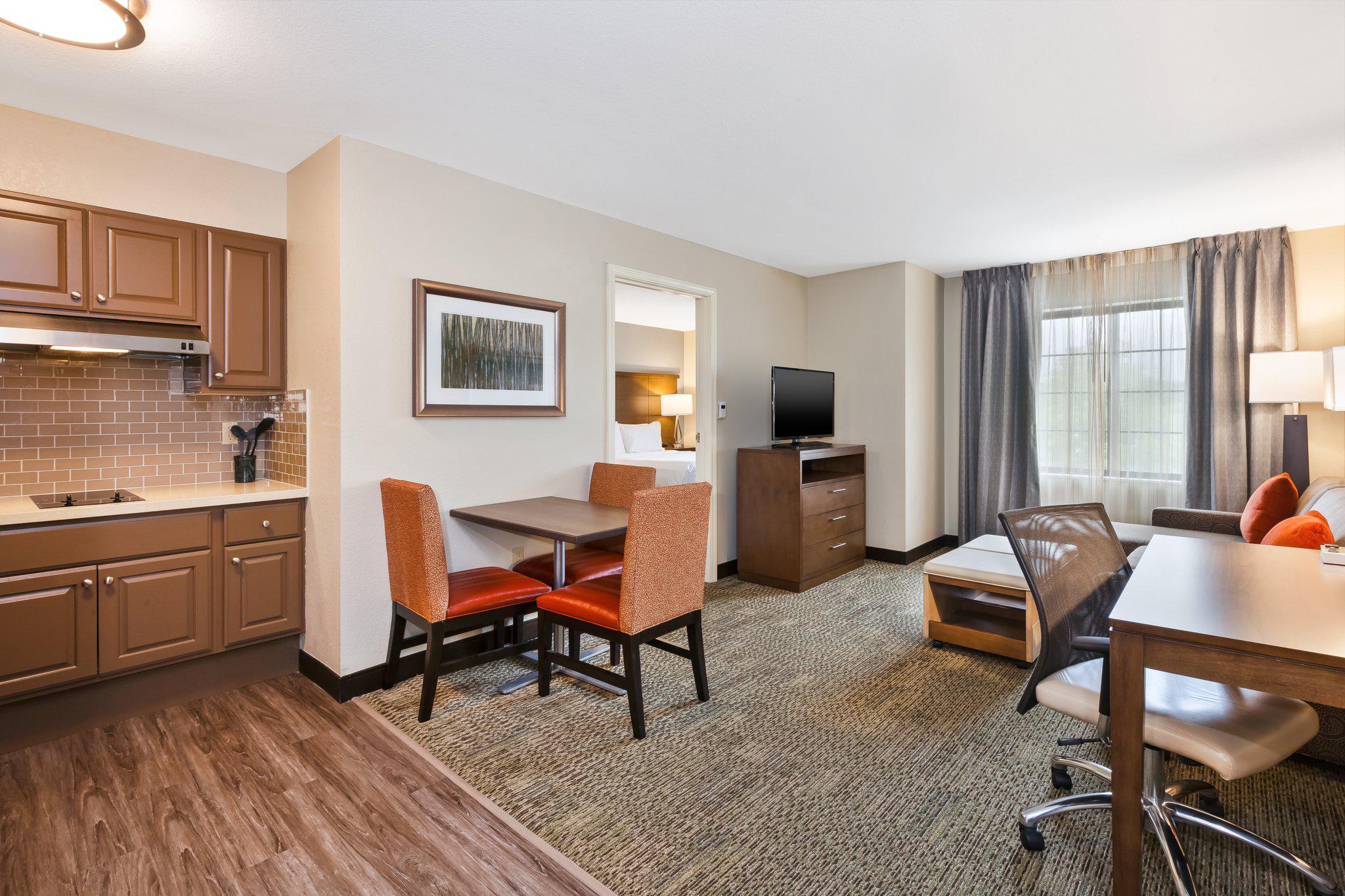 Staybridge Suites Kalamazoo Photo