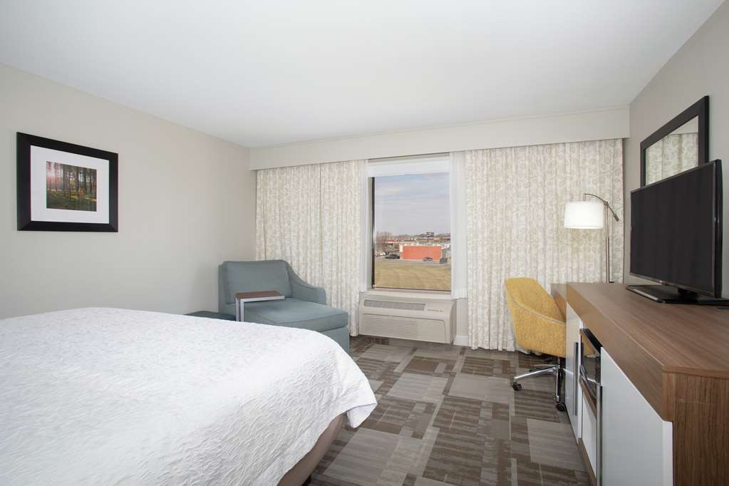 Hampton Inn Bellevue Image
