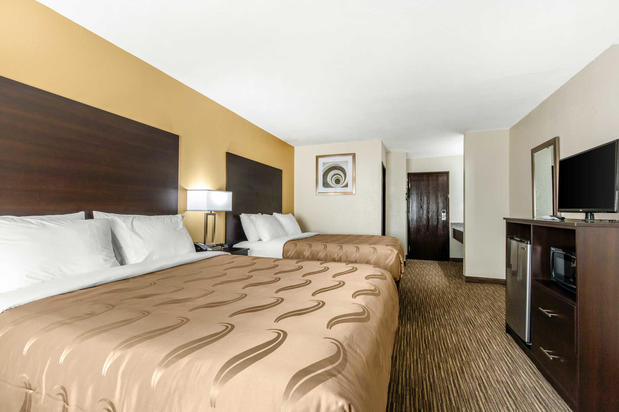 Images Quality Inn & Suites