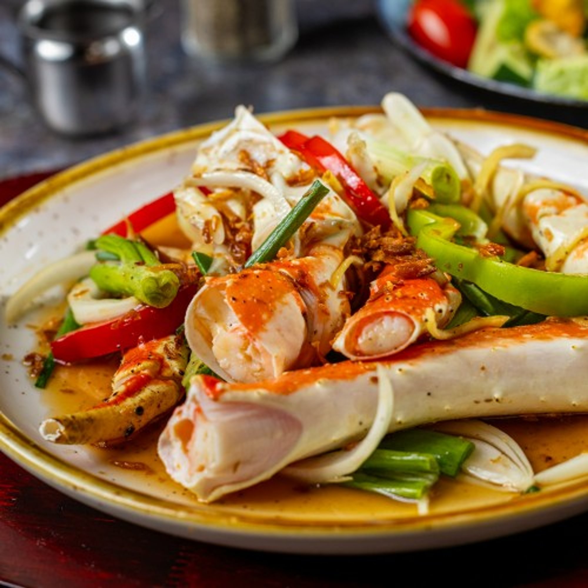 King Crab Xao Me / Tamarind Sauce.