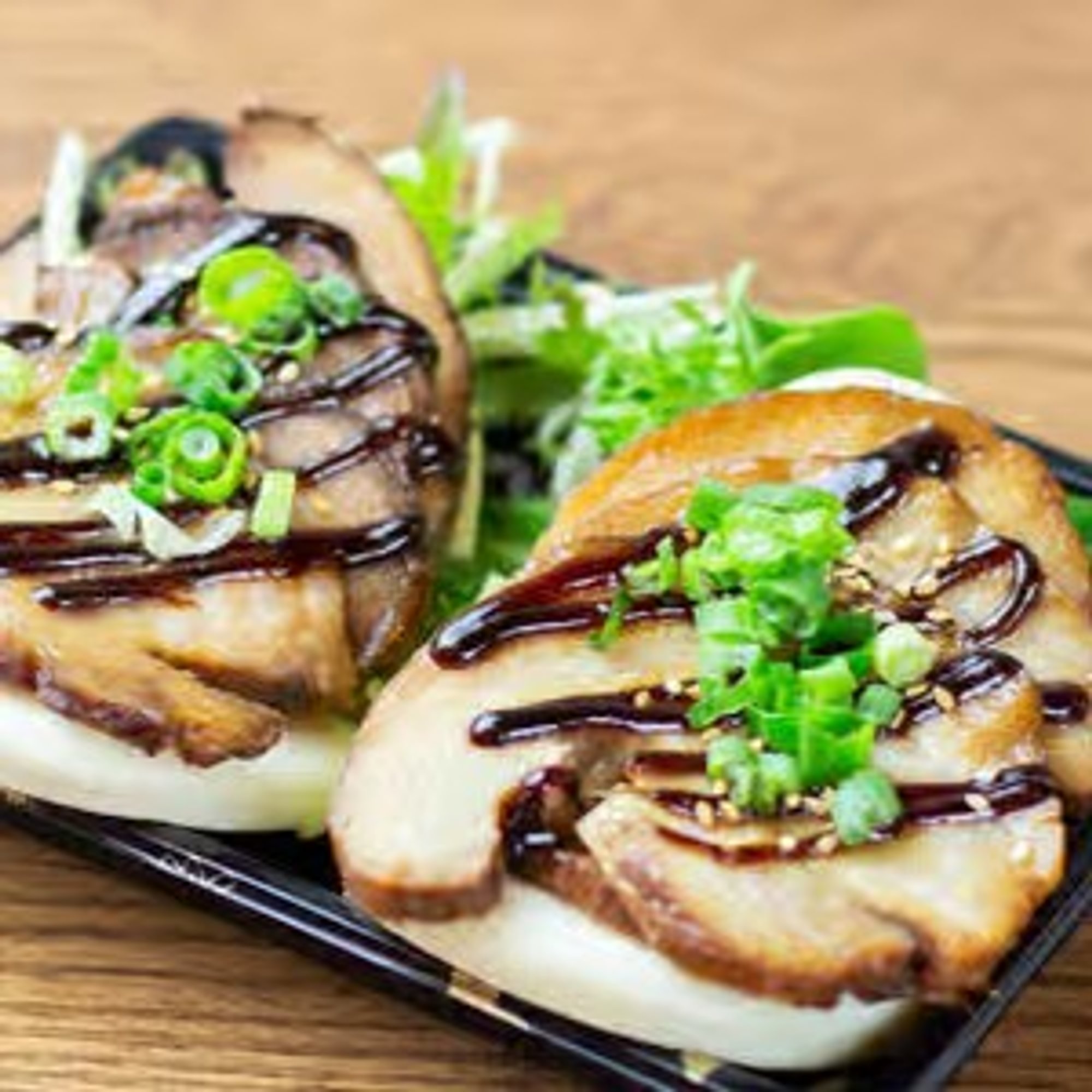 Pork Chashu Bun (2 Pieces)