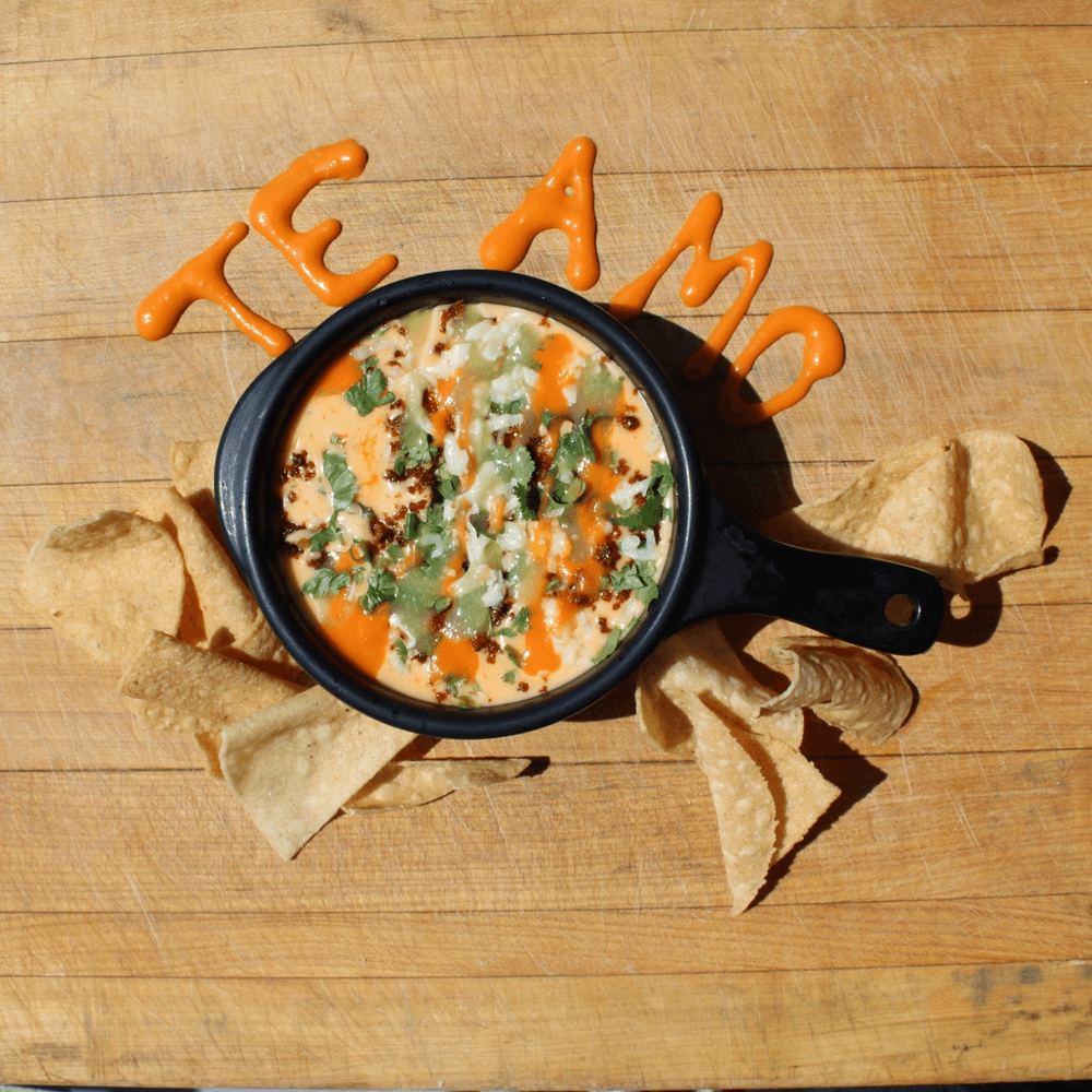 Queso & Chips