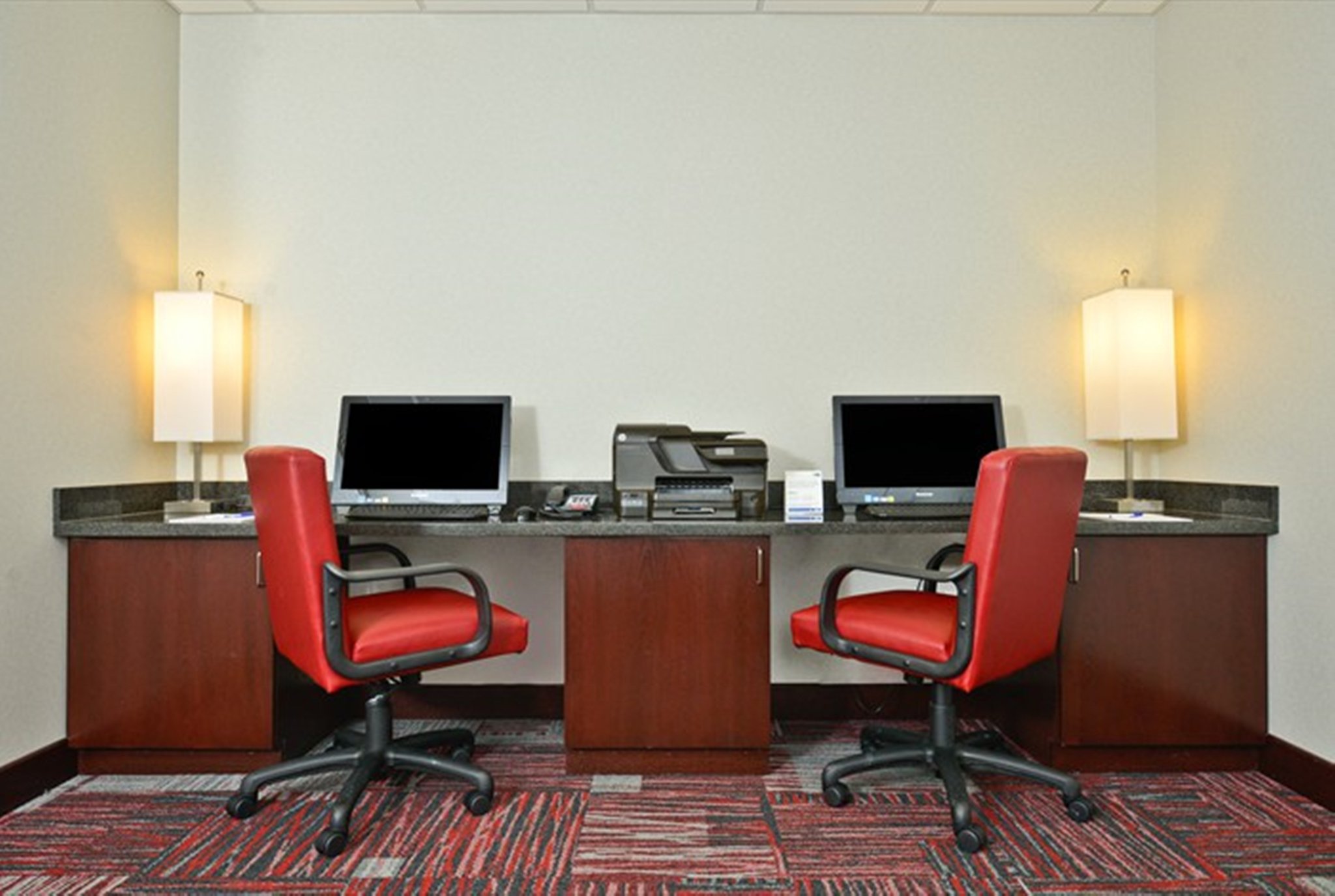 Holiday Inn Express & Suites Utica by IHG Image