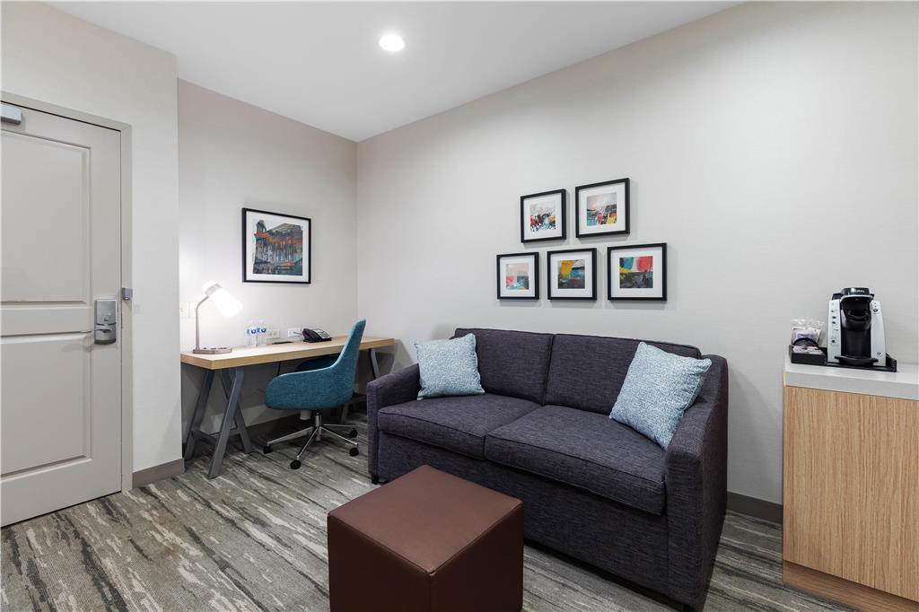 Hilton Garden Inn Auburn Image