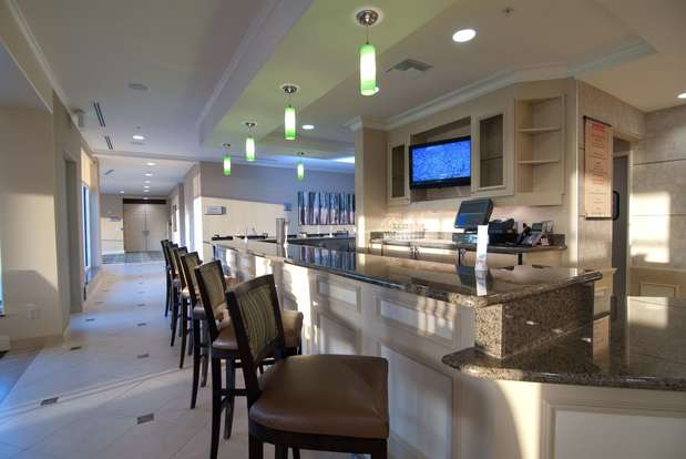 Images Hilton Garden Inn San Bernardino