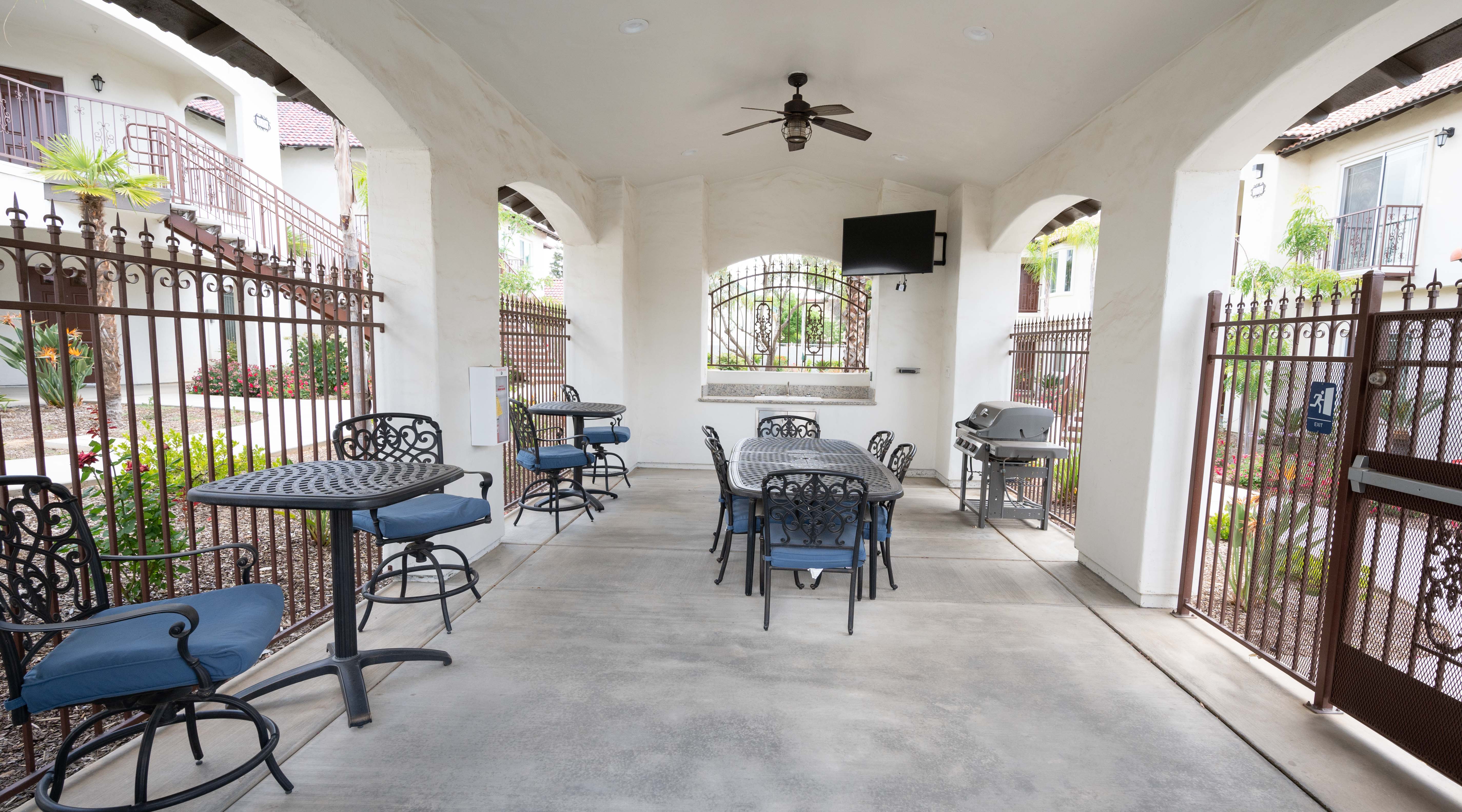 Dominion Courtyard Villas Image