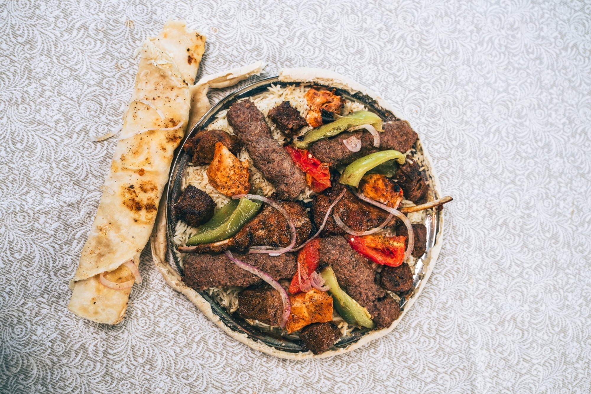 House Feast Tray (3-4 People)