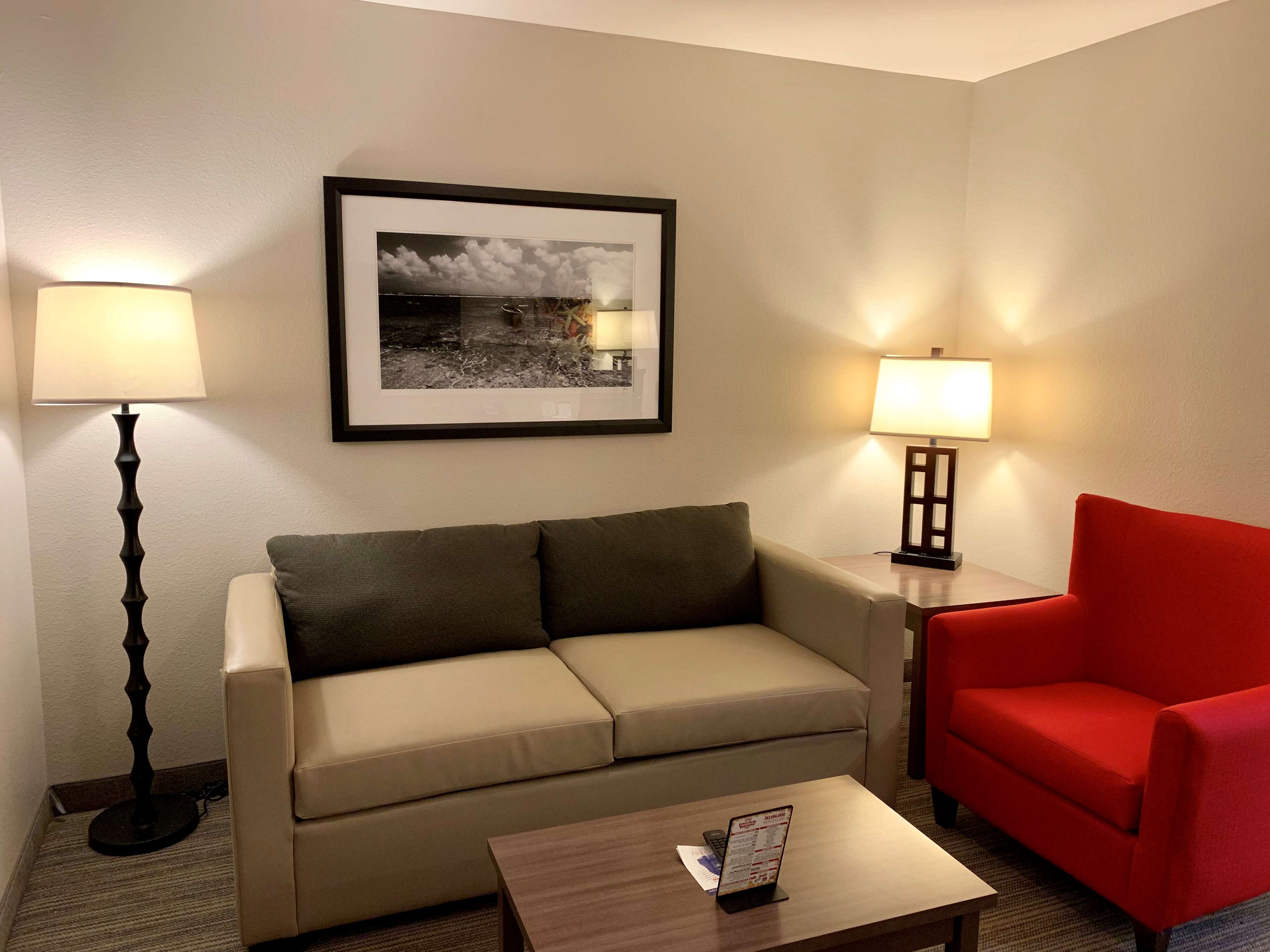 Country Inn & Suites by Radisson, Kenosha, WI Photo