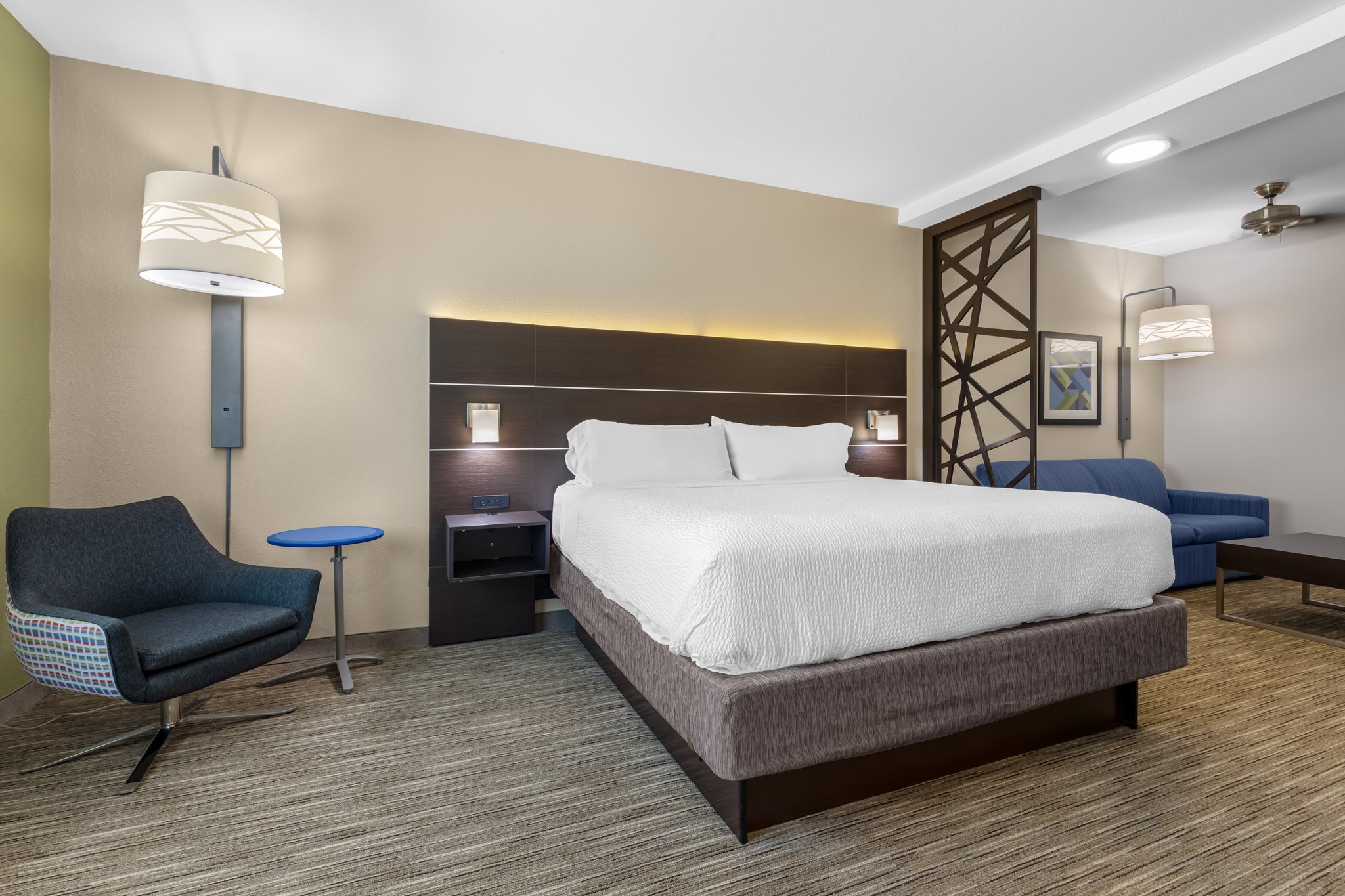 Holiday Inn Express & Suites Fairfield-North by IHG Image