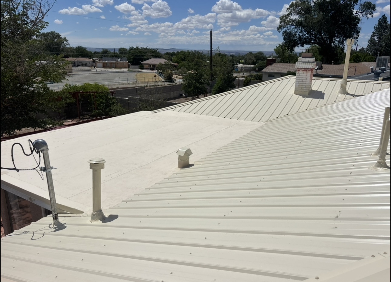 Oakridge Roofing Solutions LLC Image
