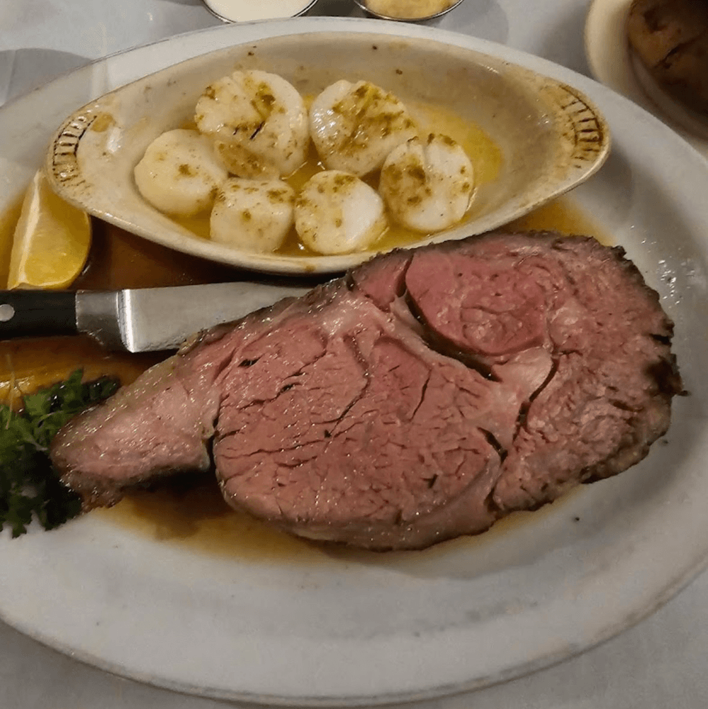 12 Oz Prime Rib Combination With Scallops
