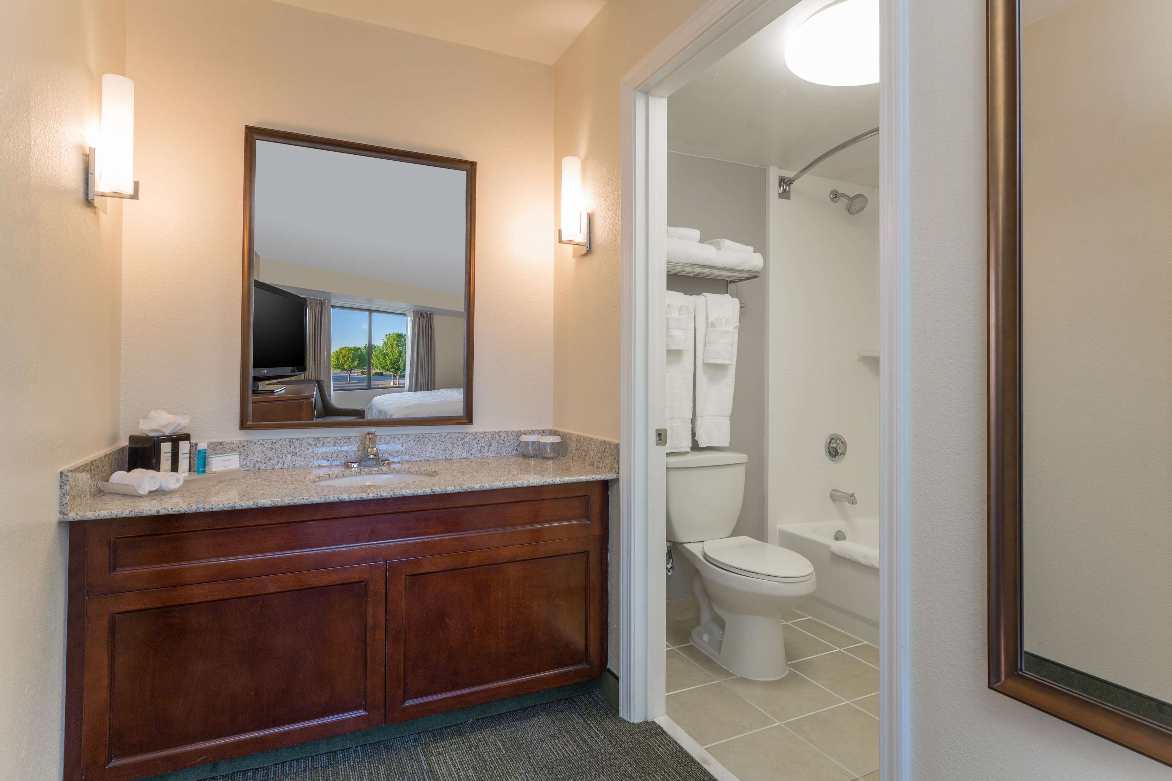 Homewood Suites by Hilton Ft. Worth-North at Fossil Creek Photo