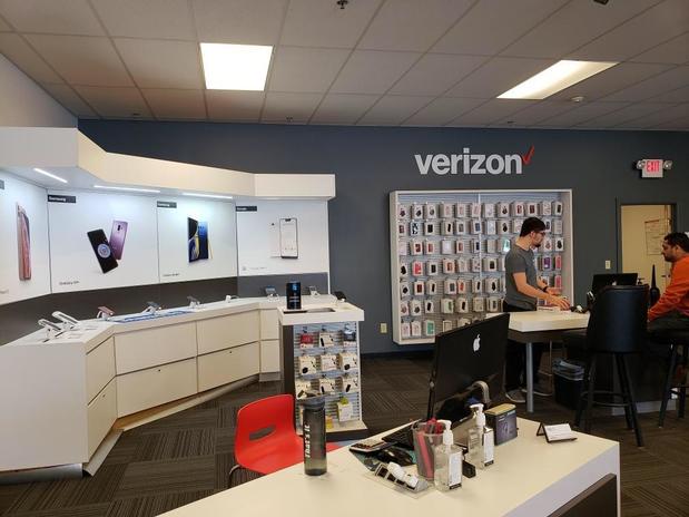 Images Verizon Authorized Retailer, TCC