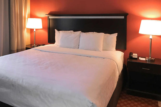Images Clarion Hotel & Conference Center