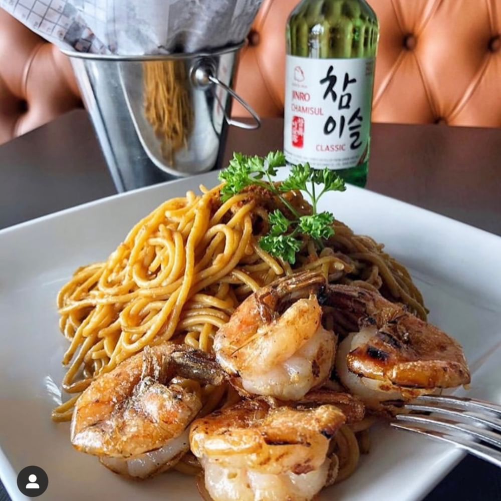 Jumbo Shrimp Garlic Noodles