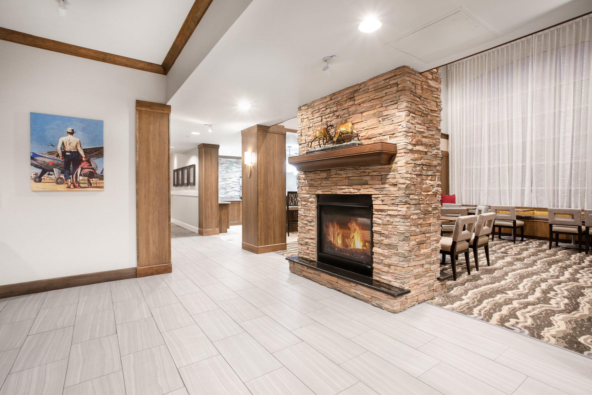 Staybridge Suites Denver International Airport Photo