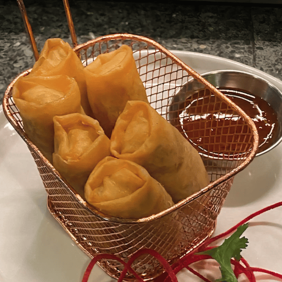 Spring Rolls (6 Pcs)