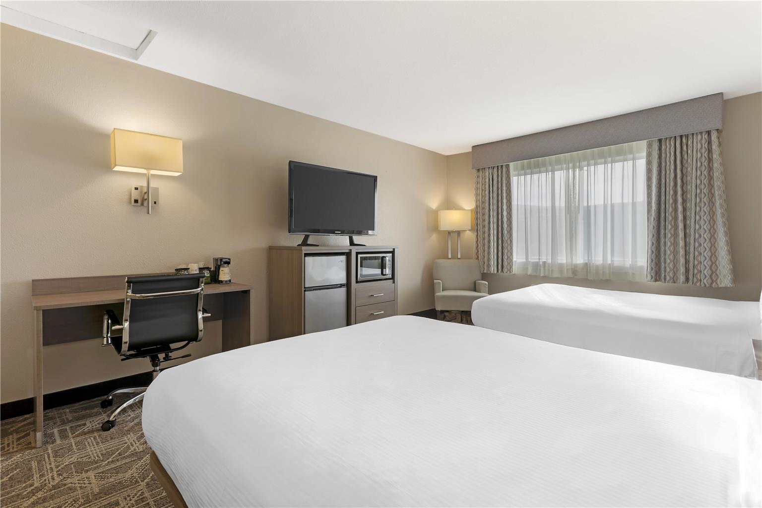 Best Western Kettleman City Inn & Suites Image