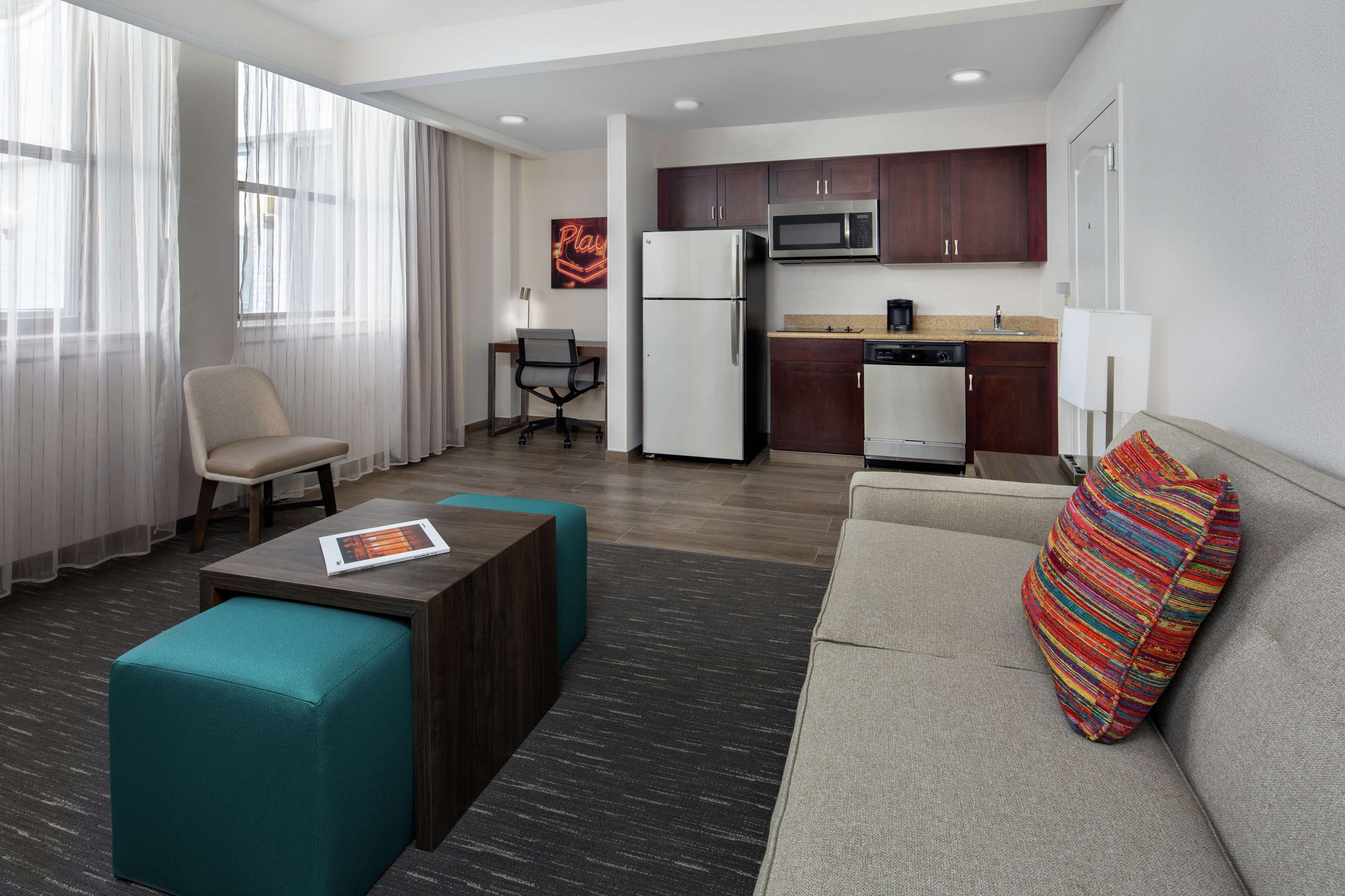 Homewood Suites by Hilton Nashville-Downtown Photo