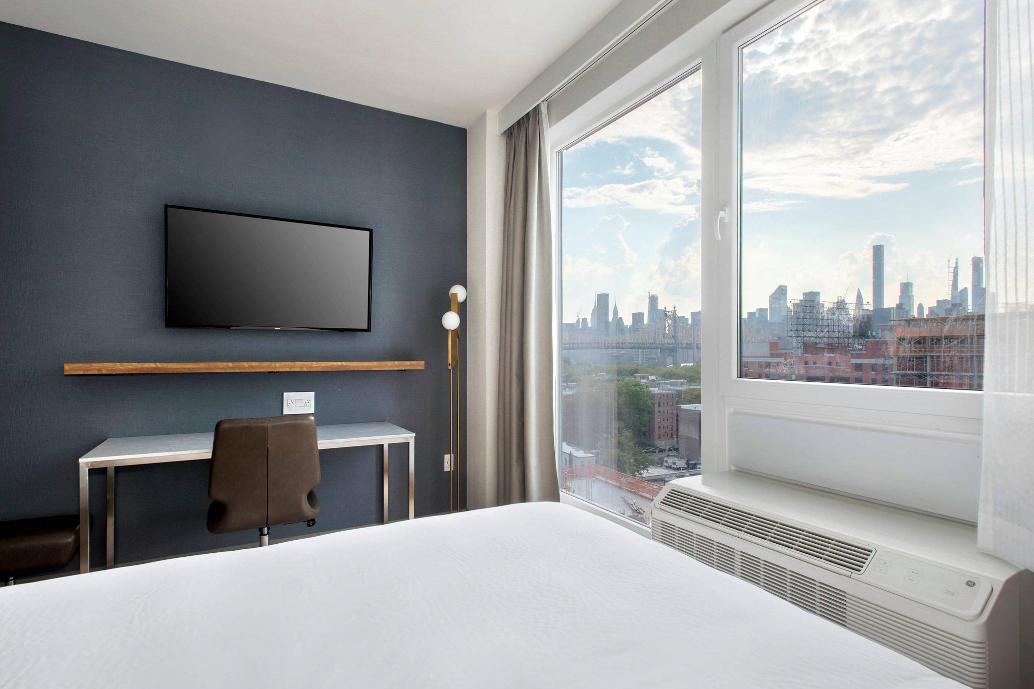 TownePlace Suites by Marriott New York Long Island City/Manhattan View Photo