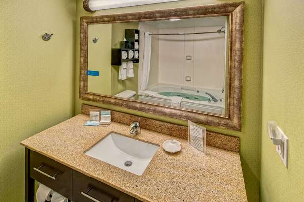 Images Hampton Inn Greensburg
