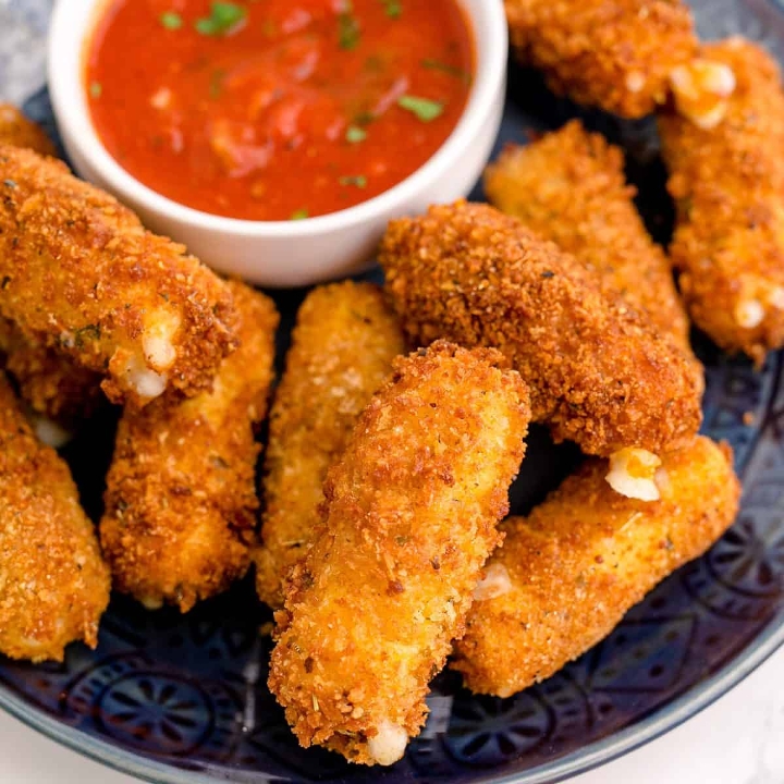 Mozzarella Sticks 5 pcs