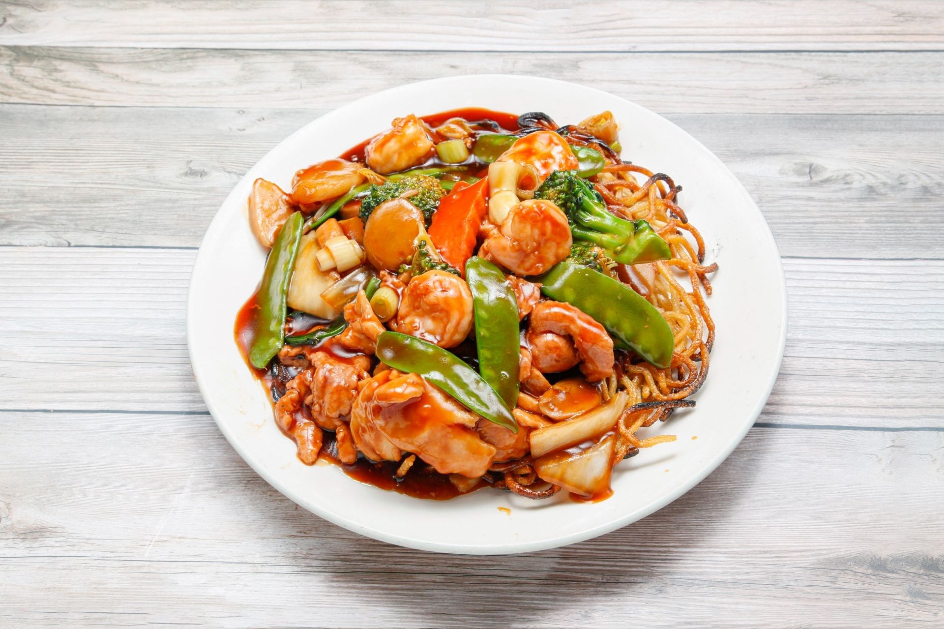 Chef’s pan fried noodles / 祥园炒面