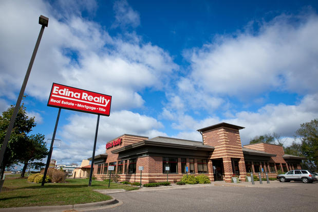 Images Edina Realty