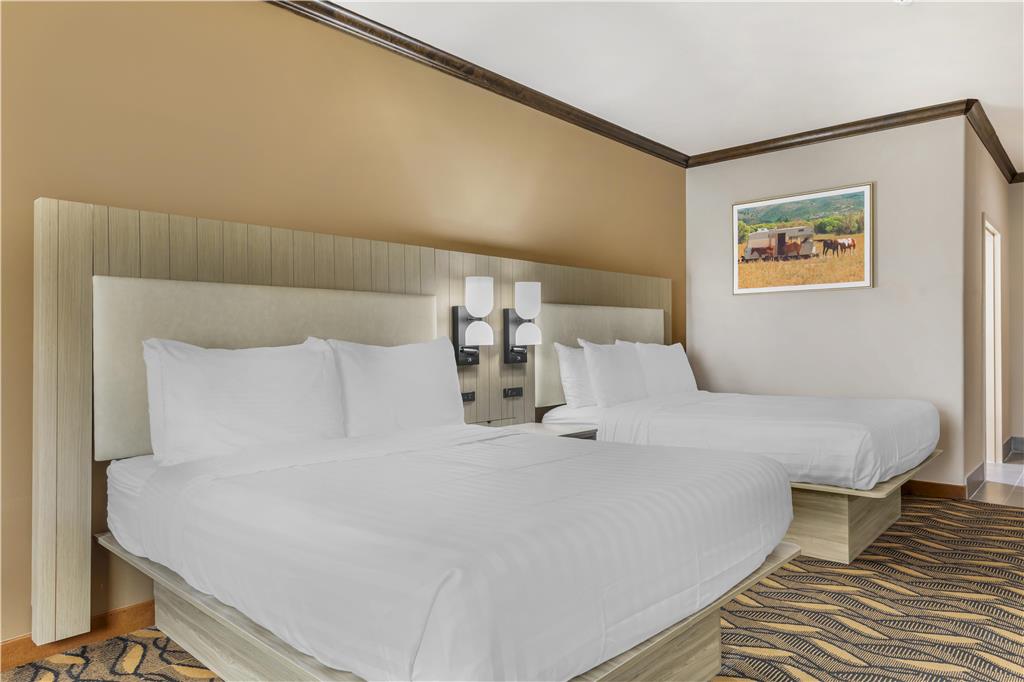 Best Western Red River Inn & Suites Image