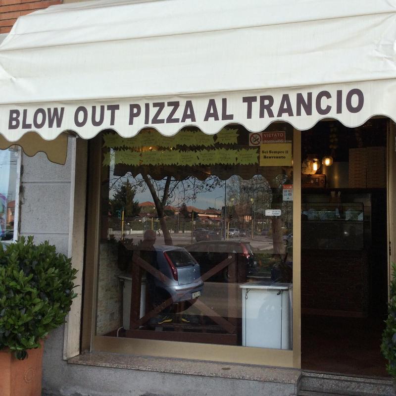 Images Pizzeria Blow Out