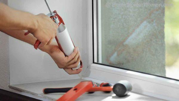  Caulking service 