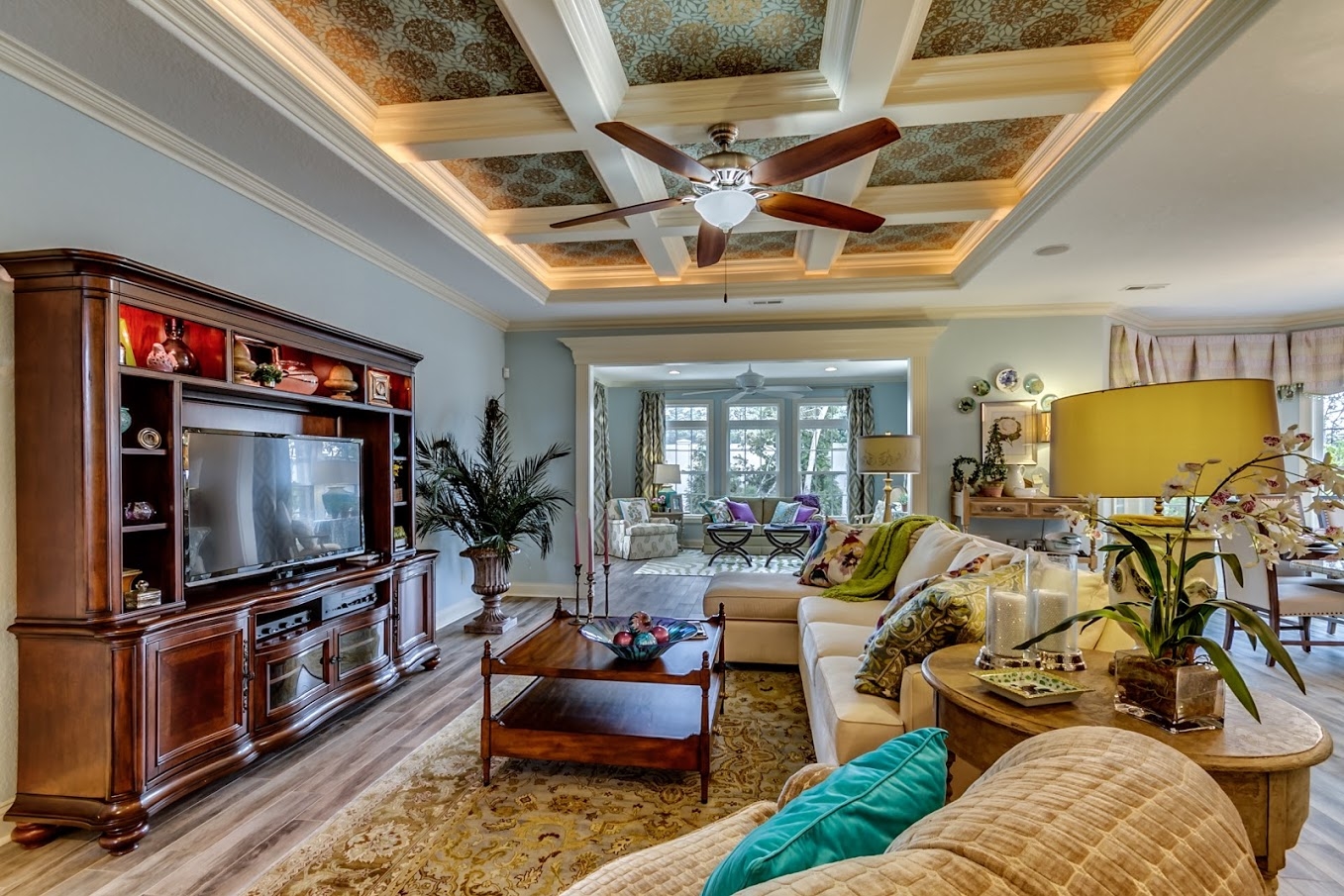 Holly Levasseur - Real Estate Agent Image