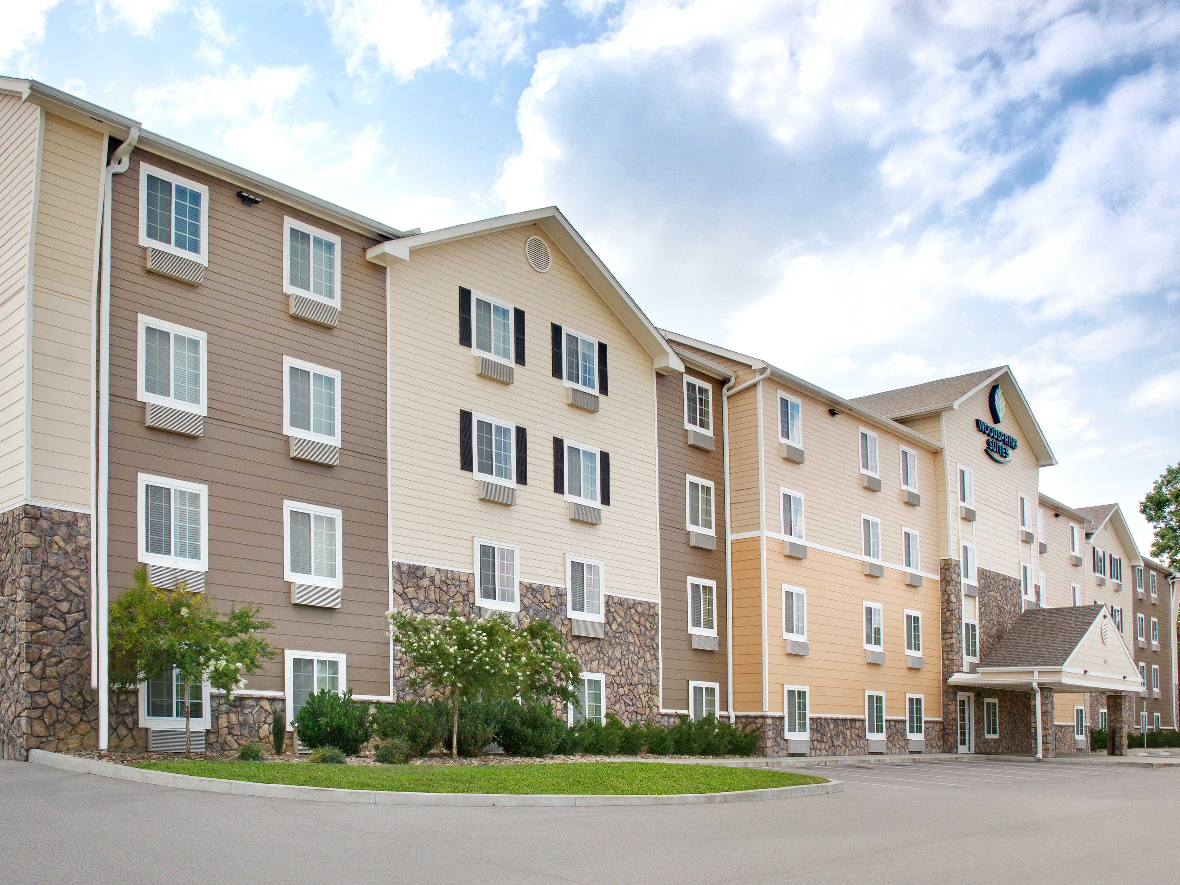 WoodSpring Suites Nashville Airport Photo