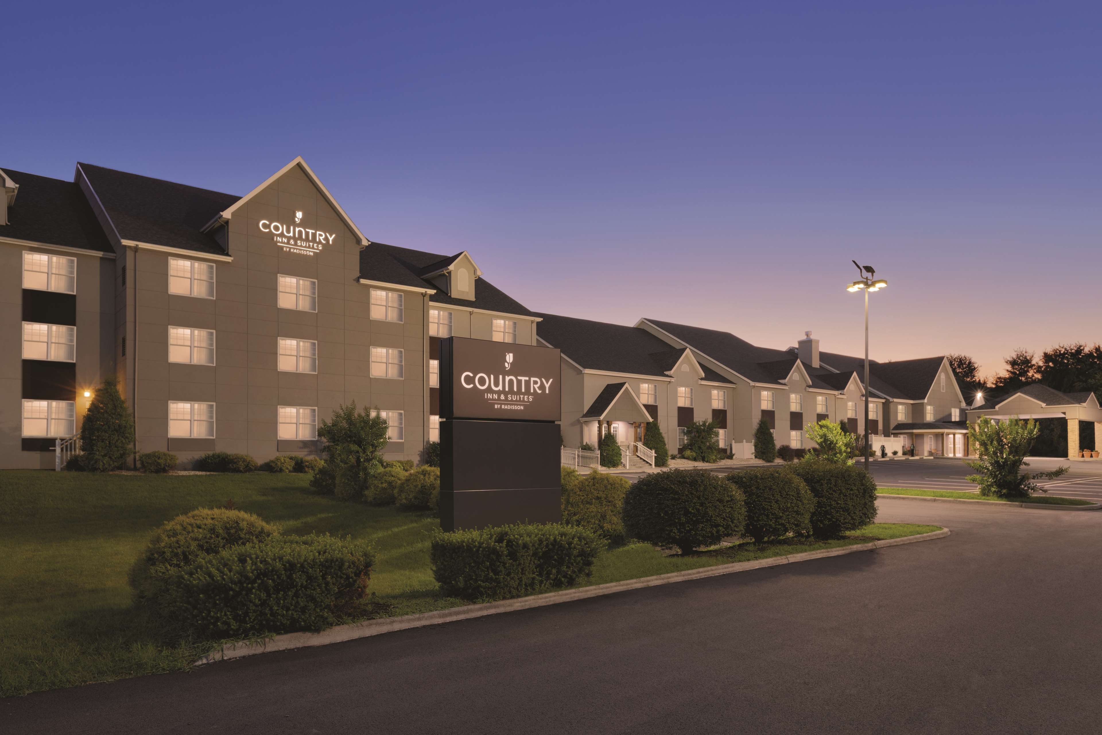 Country Inn & Suites by Radisson, Roanoke, VA, 7860 Plantation Road